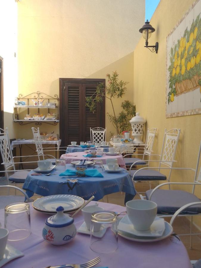 Affittacamere A Tre Minuti In Spiaggia Il Veliero San Vito Lo Capo Exterior photo